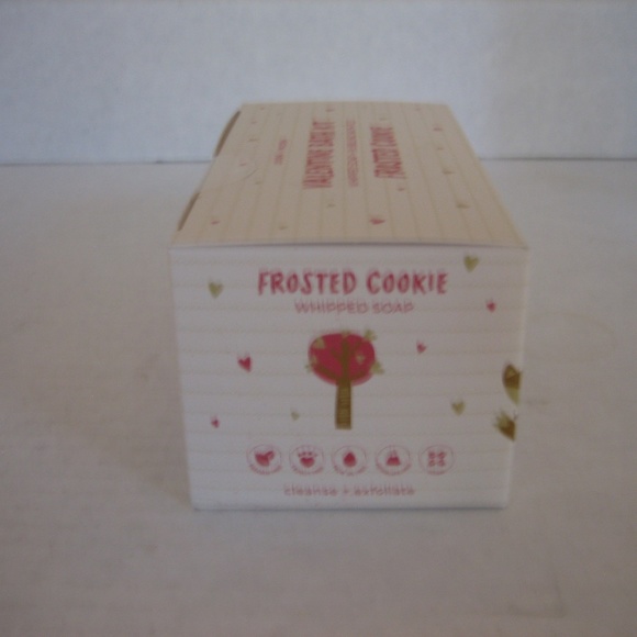 Joon x Moon Frosted Cookie Bath Set 2 Piece Bath Fizz & Whipped Soap NWIB - Picture 2 of 5